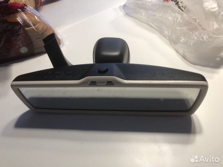 Салонное зеркало с автозатемнением VW Passat