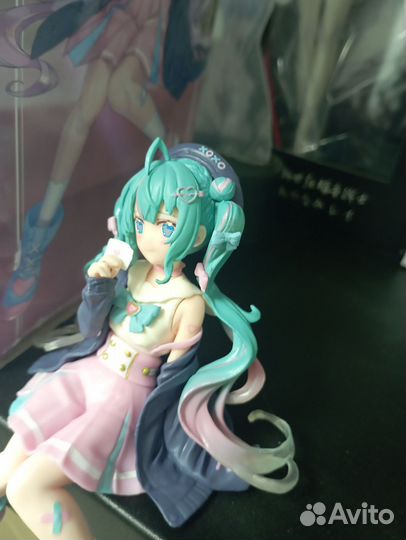 Аниме фигурка Мику