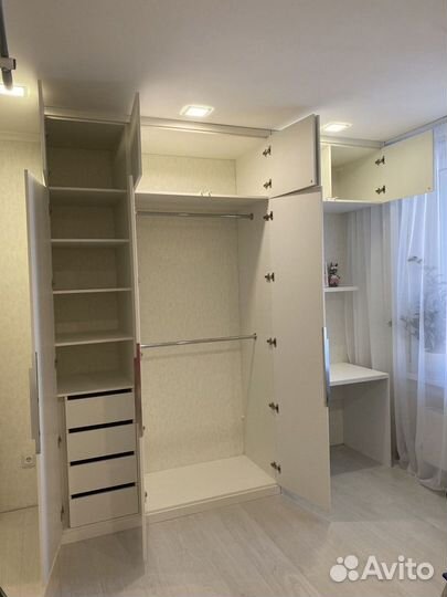 Встраиваемый шкаф