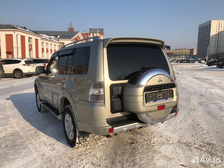 Mitsubishi Pajero 3.0 AT, 2008, 200 000 км