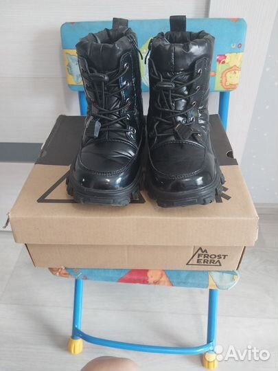 Ботинки зимние на девочку 28