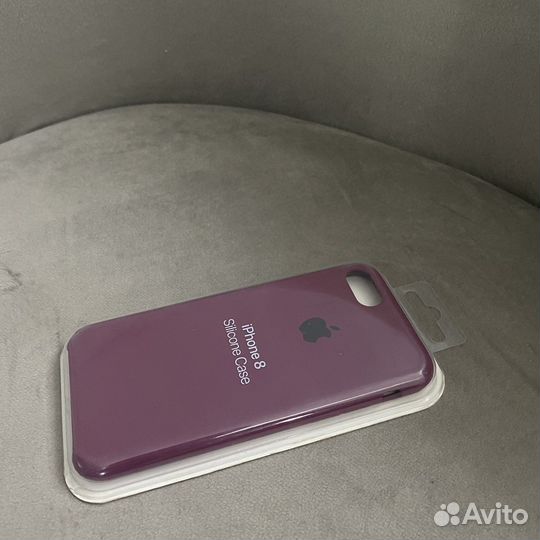 Чехол на iPhone