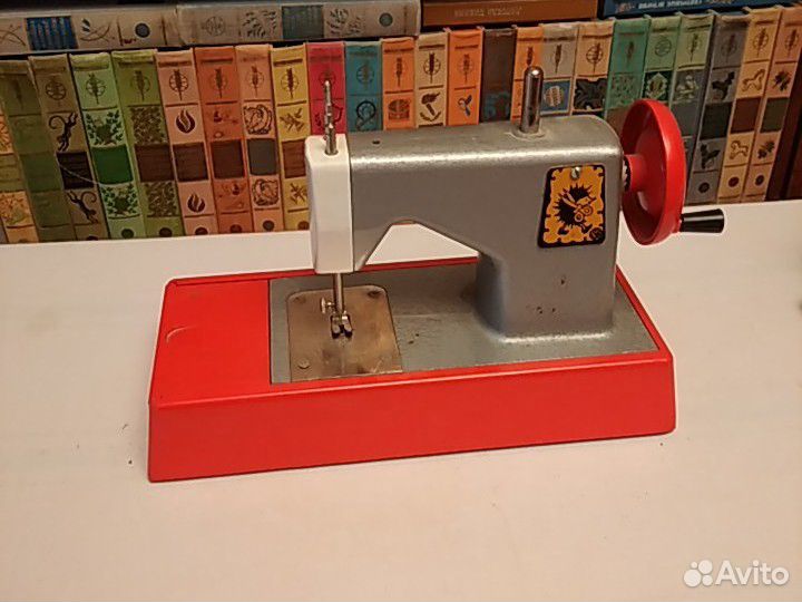 Детская машинка швейная СССР