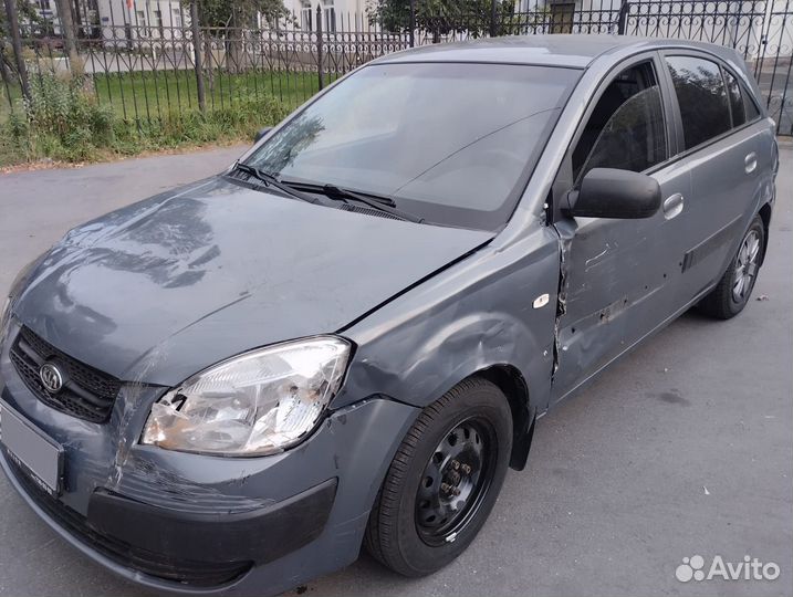 Kia Rio 1.4 AT, 2006, битый, 134 000 км