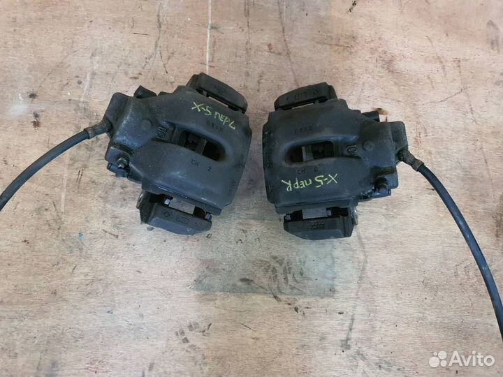 Суппорт передний BMW X5 E53, до рестайлинга, 2002г