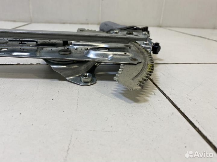 Стеклоподъемник электр. задний правый Infiniti Q50