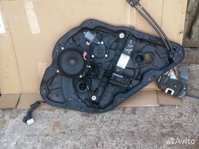 Стеклоподъемник задний правый Hyundai Sonata