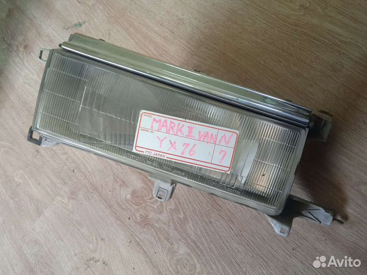 Фара Тойота Марк 2 YX76