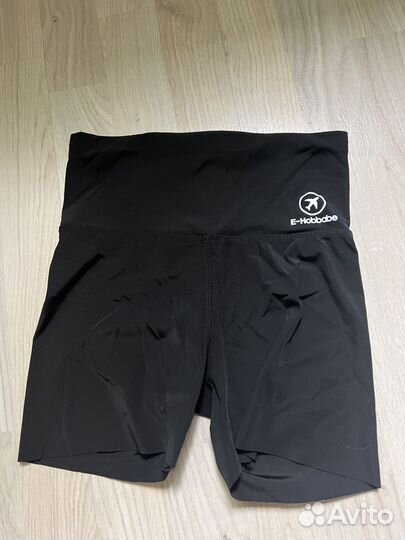 Пара шорт спортивных 40-42 размер