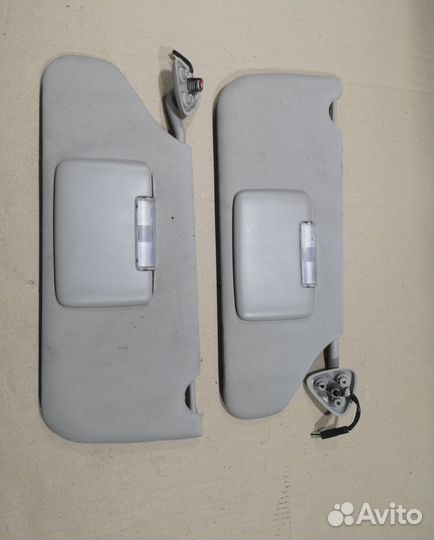 Козырьки dodge magnum