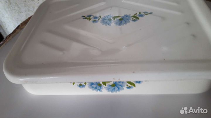 Эмалированная посуда;ведро,тарелки,лоток