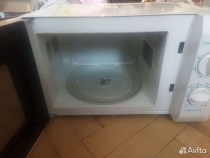 Микроволновка на запчасти