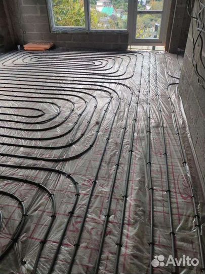 Монтаж системы отопления в доме с теплым полом