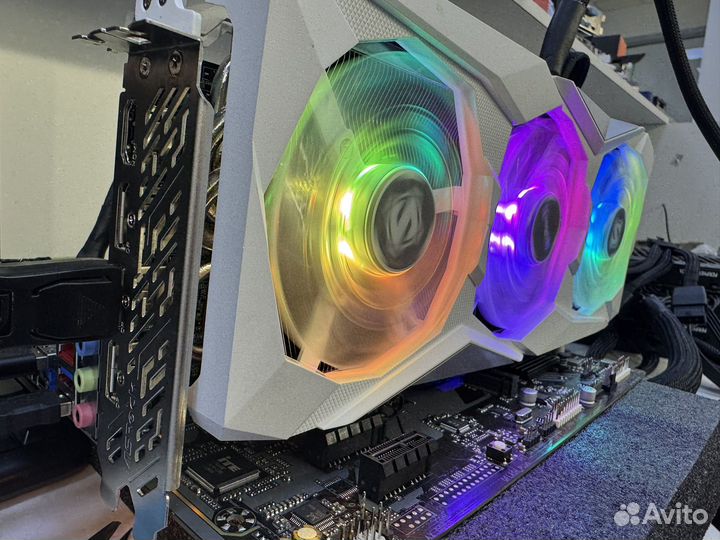 Видеокарта ASRock RX 7800 XT Steel Legend