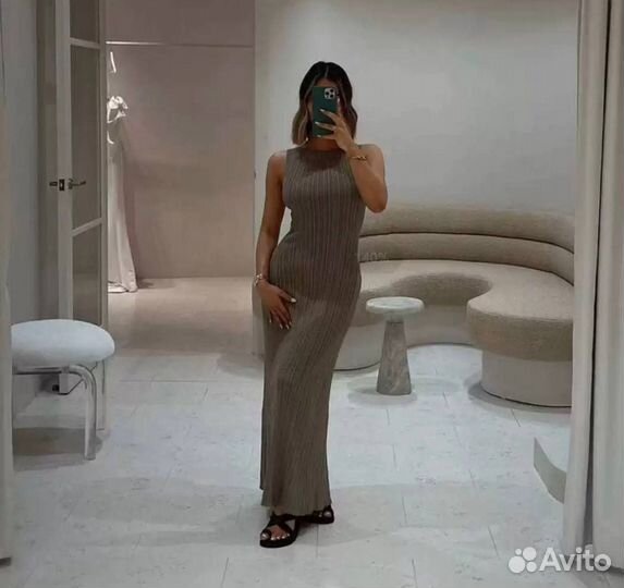 Платье трикотажное миди