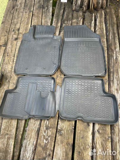 Коврики на renault duster
