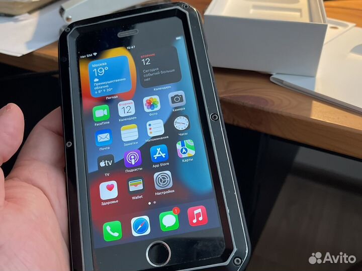 Телефон iPhone 6s plus