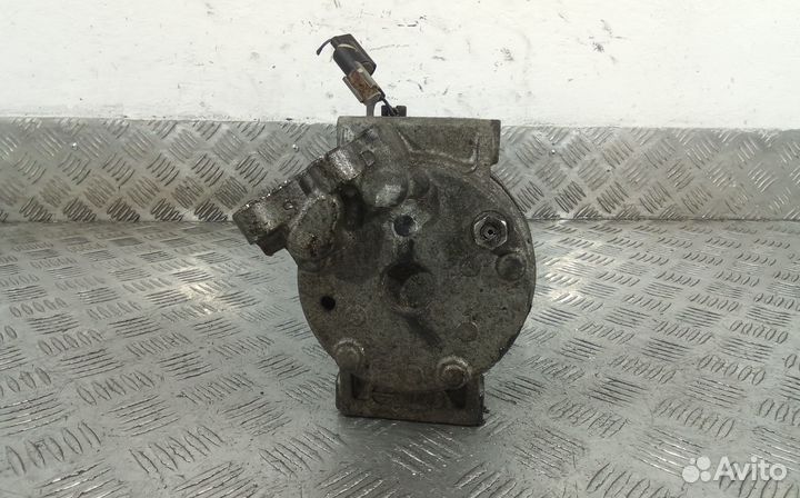 Компрессор системы кондиционирования Mitsubishi L2