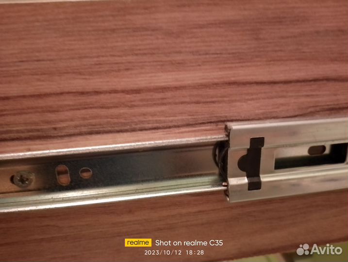 Письменный стол