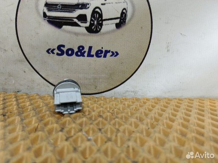 Датчик температуры воздуха Volkswagen Touareg GP