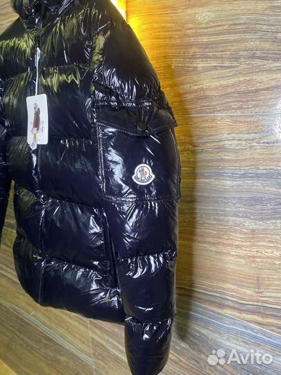 Пуховик Moncler