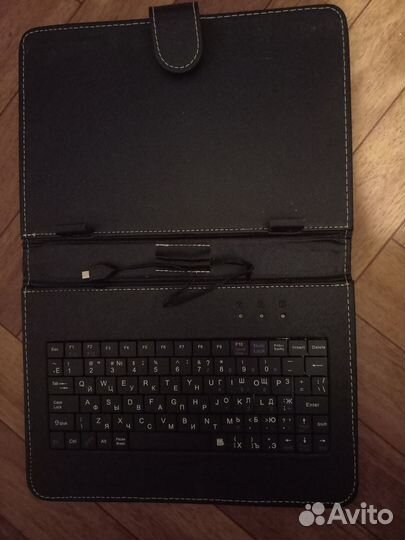 Клавиатура планшета колонки