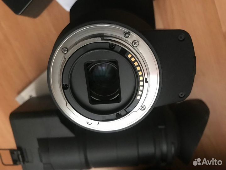 Видеокамера S0NY NEX-EA50H