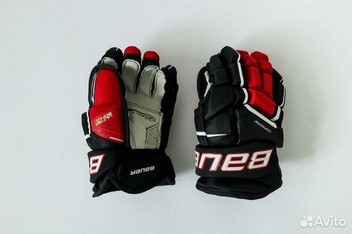 Перчатки хоккейные