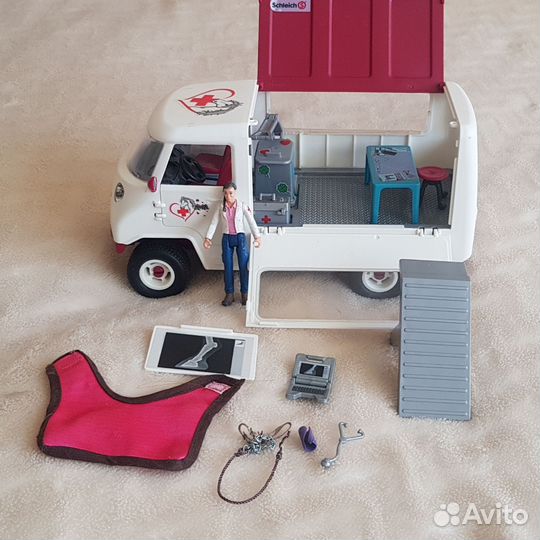 Ветеринарный фургон Schleich оригинал