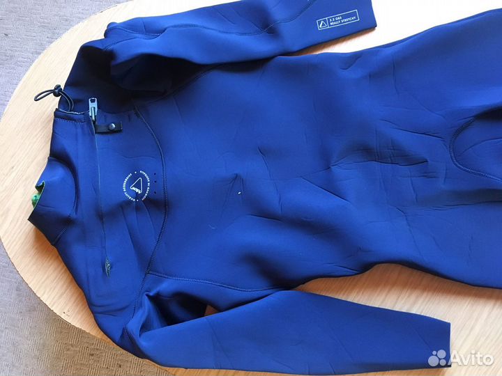 Гидрокостюмы разные 5/4 3/2 М Ж Шлема Перчатки