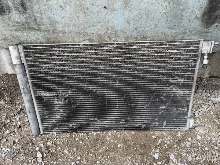 Радиатор кондиционера Opel 13330217