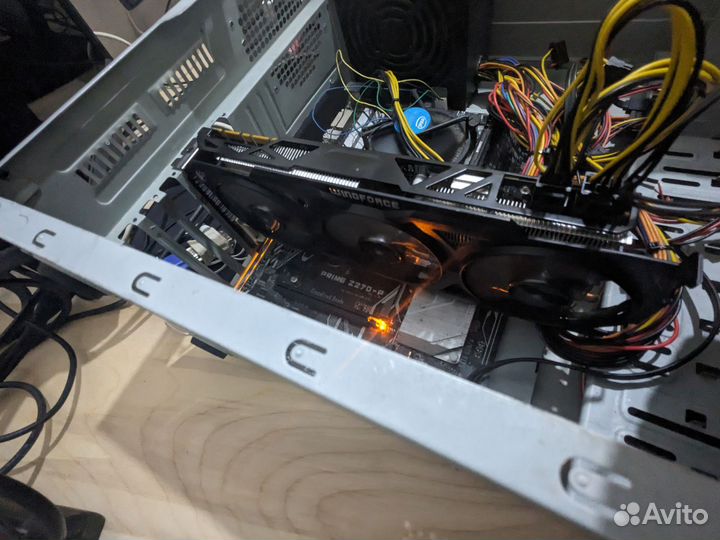 Видеокарта l Gigabyte GTX760 l 2Gb gddr5