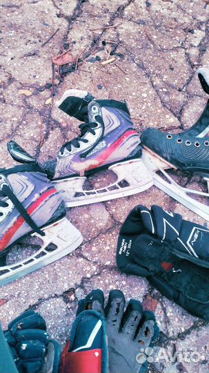 Коньки хоккейные