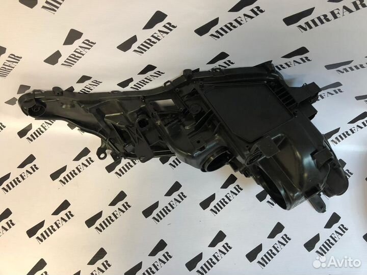 Левый корпус фары Toyota RAV4 CA40 2012-2015