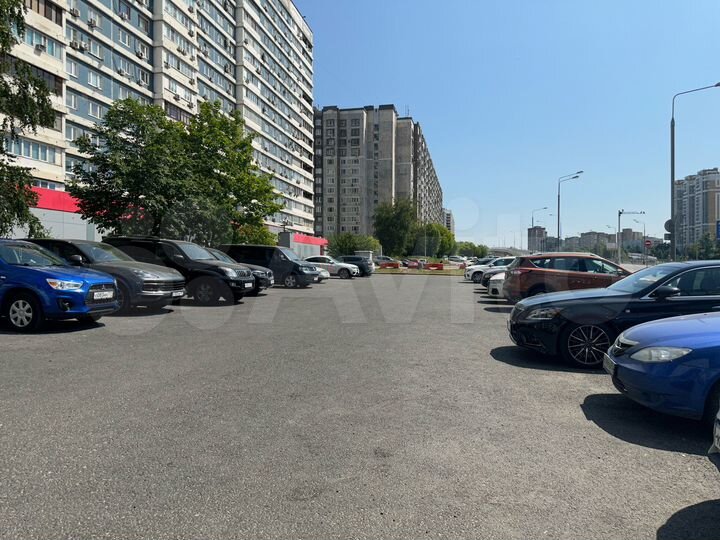 Торговая площадь, 2100 м²