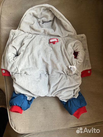 Теплая курточка для собак с капюшоном