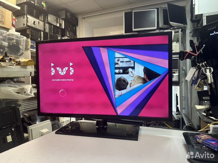 Телевизор Samsung 32 дюйма(81см) SMART tv