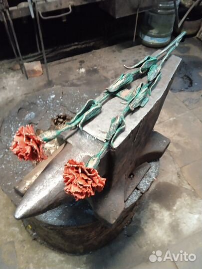 Кованые гвоздики