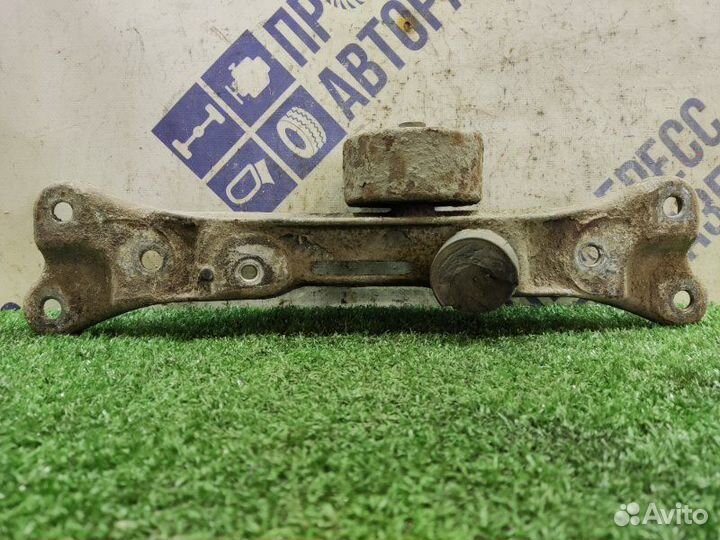 Кронштейн Bmw E39 седан 2.5 M52 1997