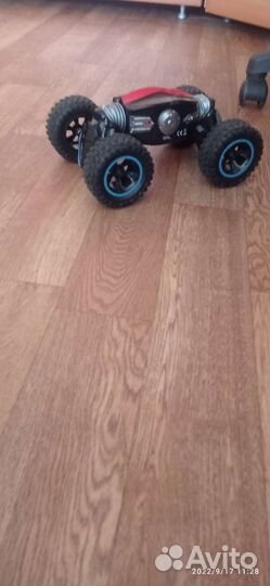 Машинка на радиоуправлении внедорожник
