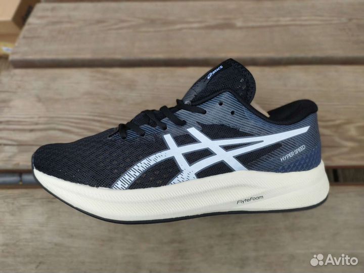 Кроссовки asics