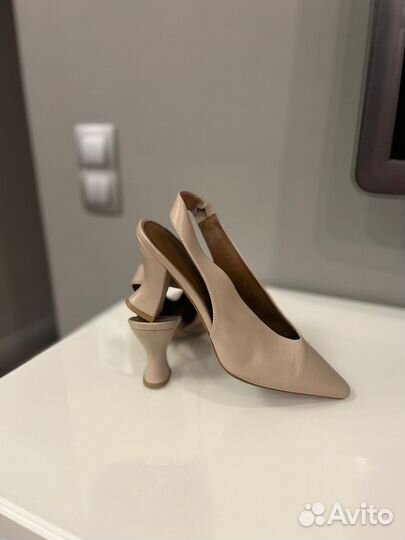 Туфли лодочки 37 натуральная кожа