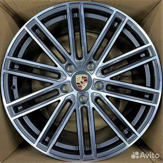 Диски на Porsche Panamera Порше Панамера R20