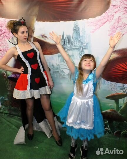 Алиса в стране чудес