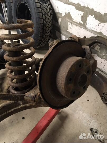 Подвеская задняя в сборе на W115