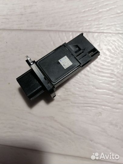 Датчик расхода воздуха Nissan