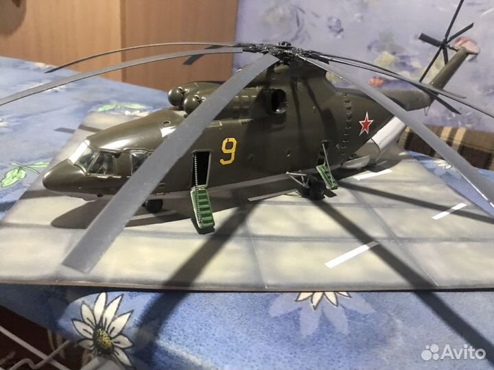Модель вертолета