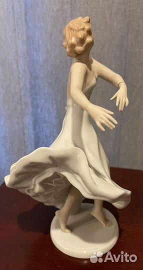 Статуэтка старинная балерина «Девушка Силвана»