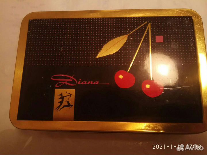 Жестяная коробка