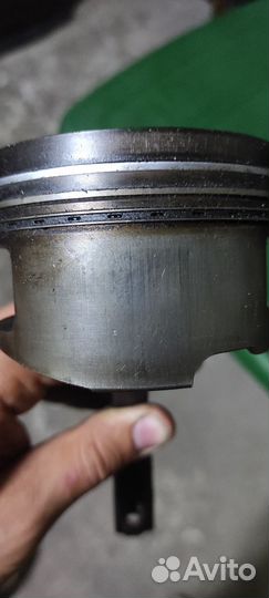 Двигатель в разборе Audi abz 4.2